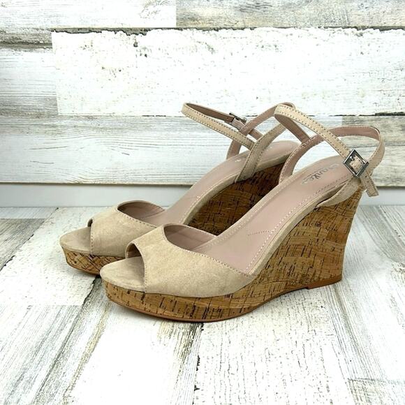 Charles David Women’s 10 Tan Lambert Cork Wedge Open Toe Sandals NEW - Picture 2 of 9